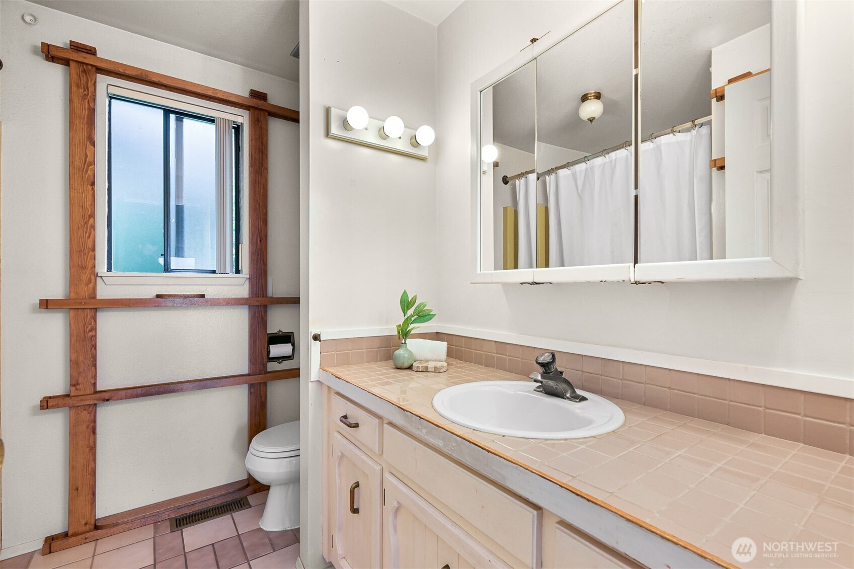 214 Bayside Road Bellingham, WA 98225 - Photo 19 of 40