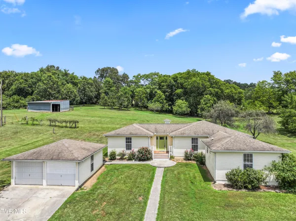 $575,000 | 554 Briggs Road, Dandridge, TN 37725