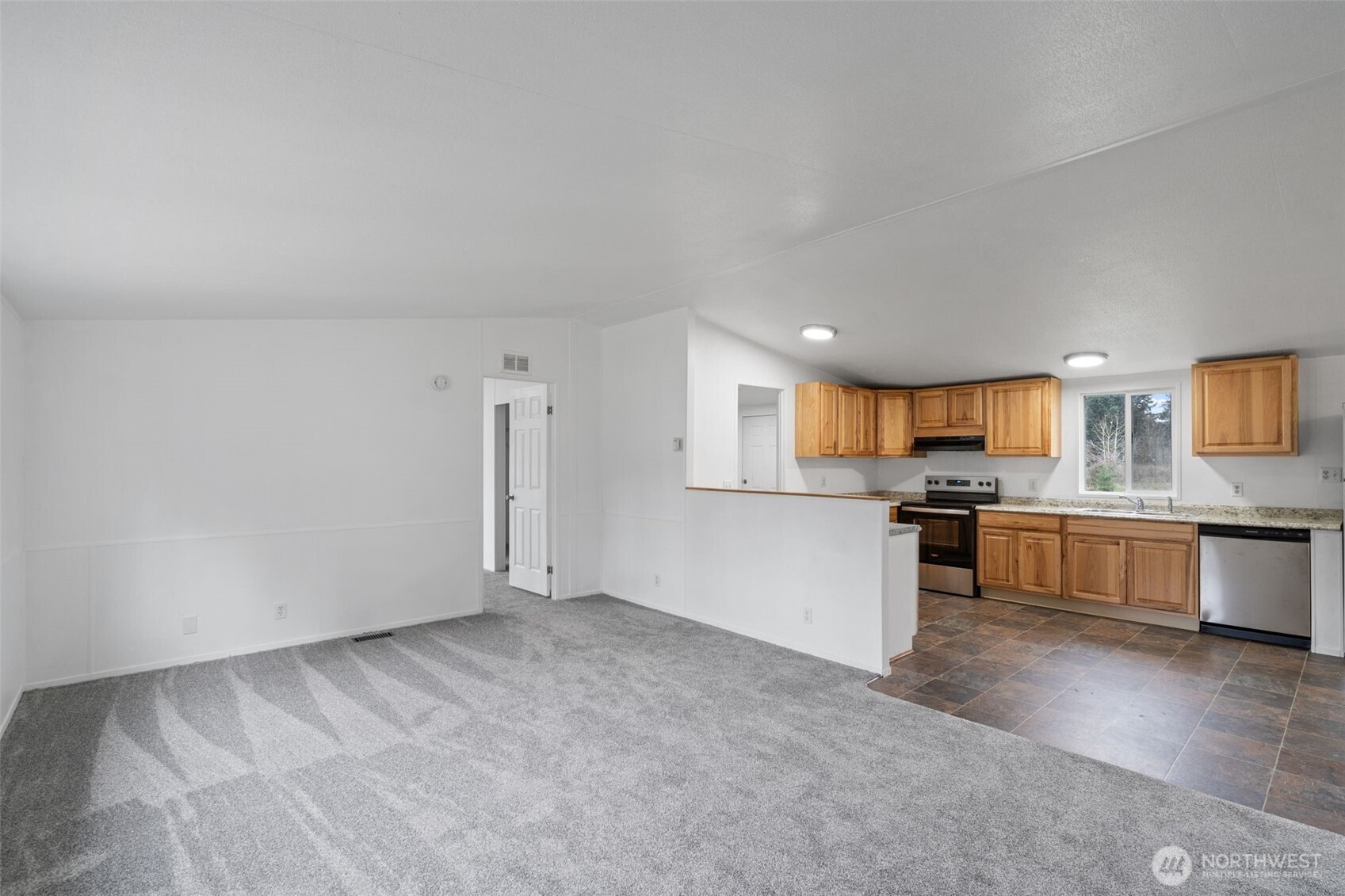 19112 Loganberry Street Southwest Rochester, WA 98579 - Photo 3 of 24 Gallery Image 3