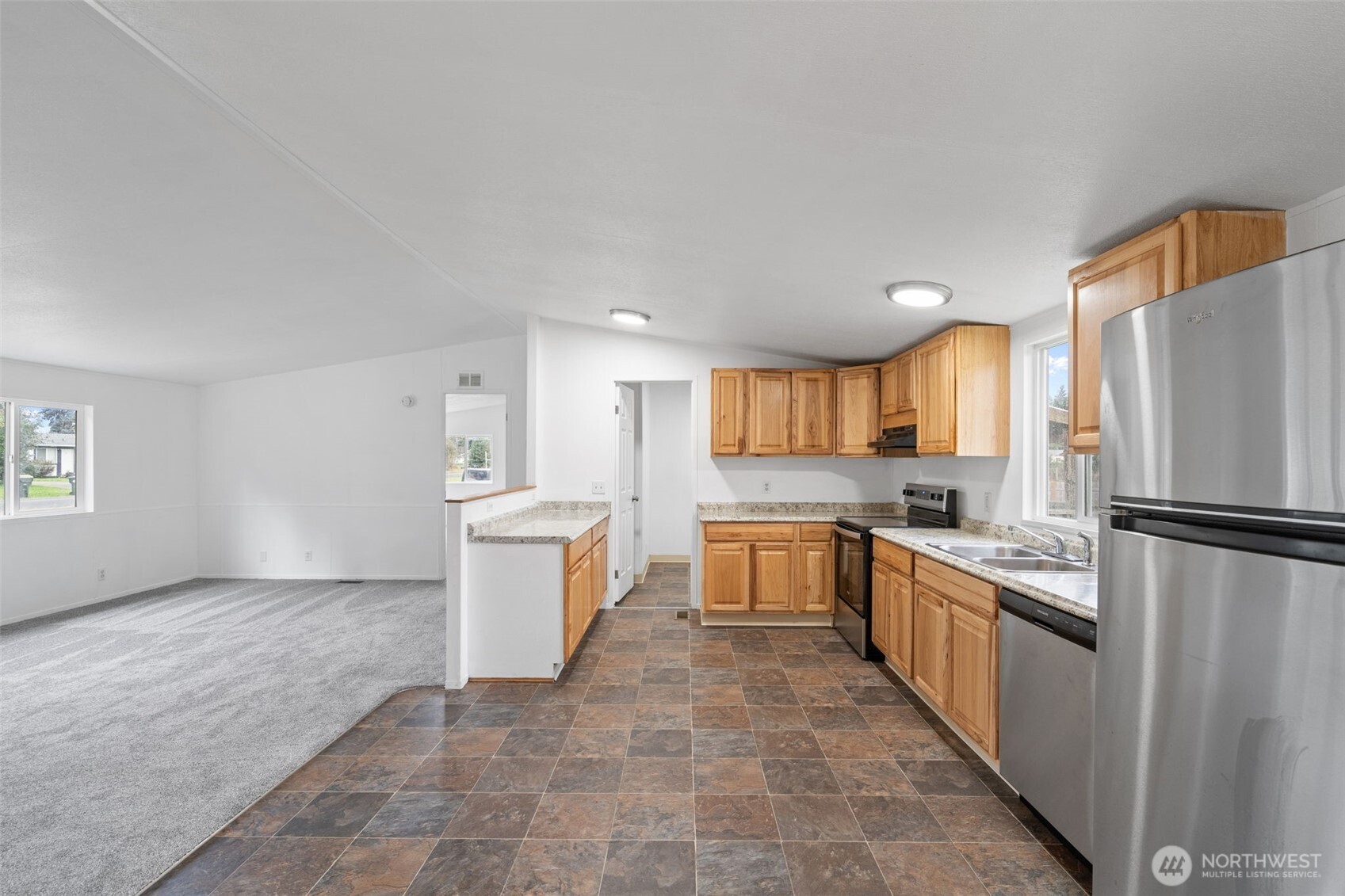 19112 Loganberry Street Southwest Rochester, WA 98579 - Photo 7 of 24 Gallery Image 7