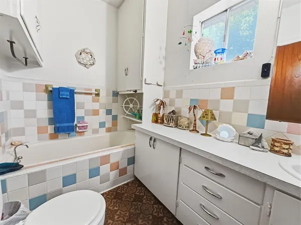 $189,900 | 112 East Hoard Street, Hamilton, TX 76531