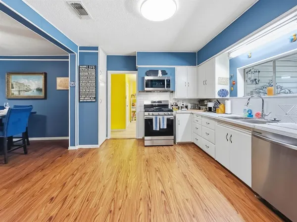 $189,900 | 112 East Hoard Street, Hamilton, TX 76531