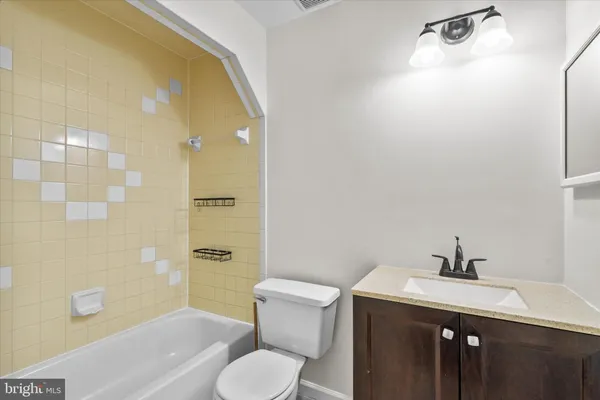 $2,900 | 7961 Yancey Drive, Falls Church, VA 22042