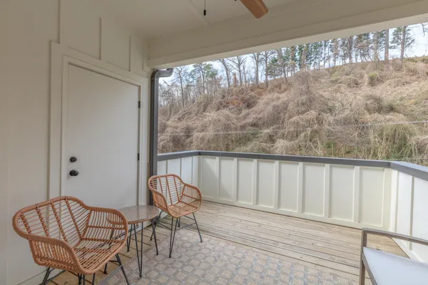 $410,000 | 899 Cherokee Blvd., Unit 113, Chattanooga, TN 37405