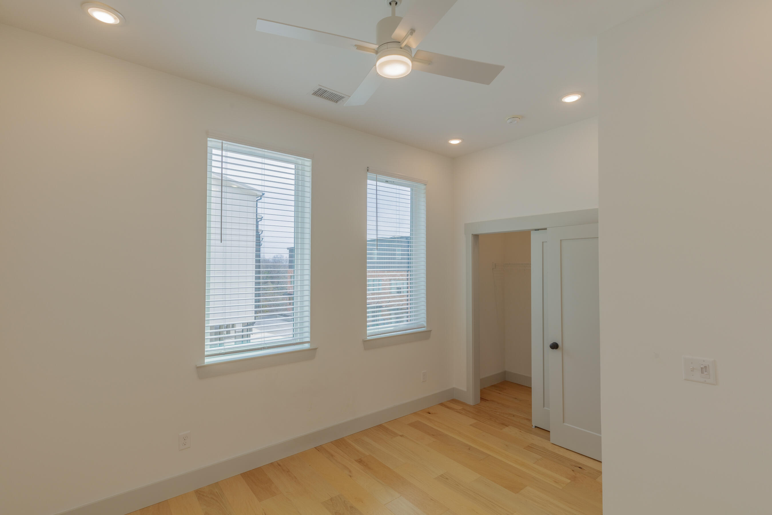 899 Cherokee Blvd., Unit 113 Chattanooga, TN 37405 - Photo 24 of 39 899 Cherokee Blvd Unit 113-37