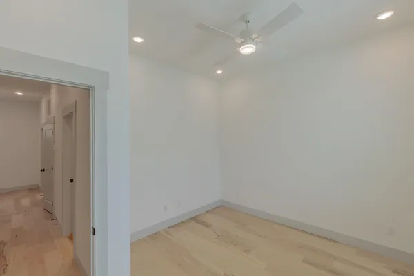 $410,000 | 899 Cherokee Blvd., Unit 113, Chattanooga, TN 37405