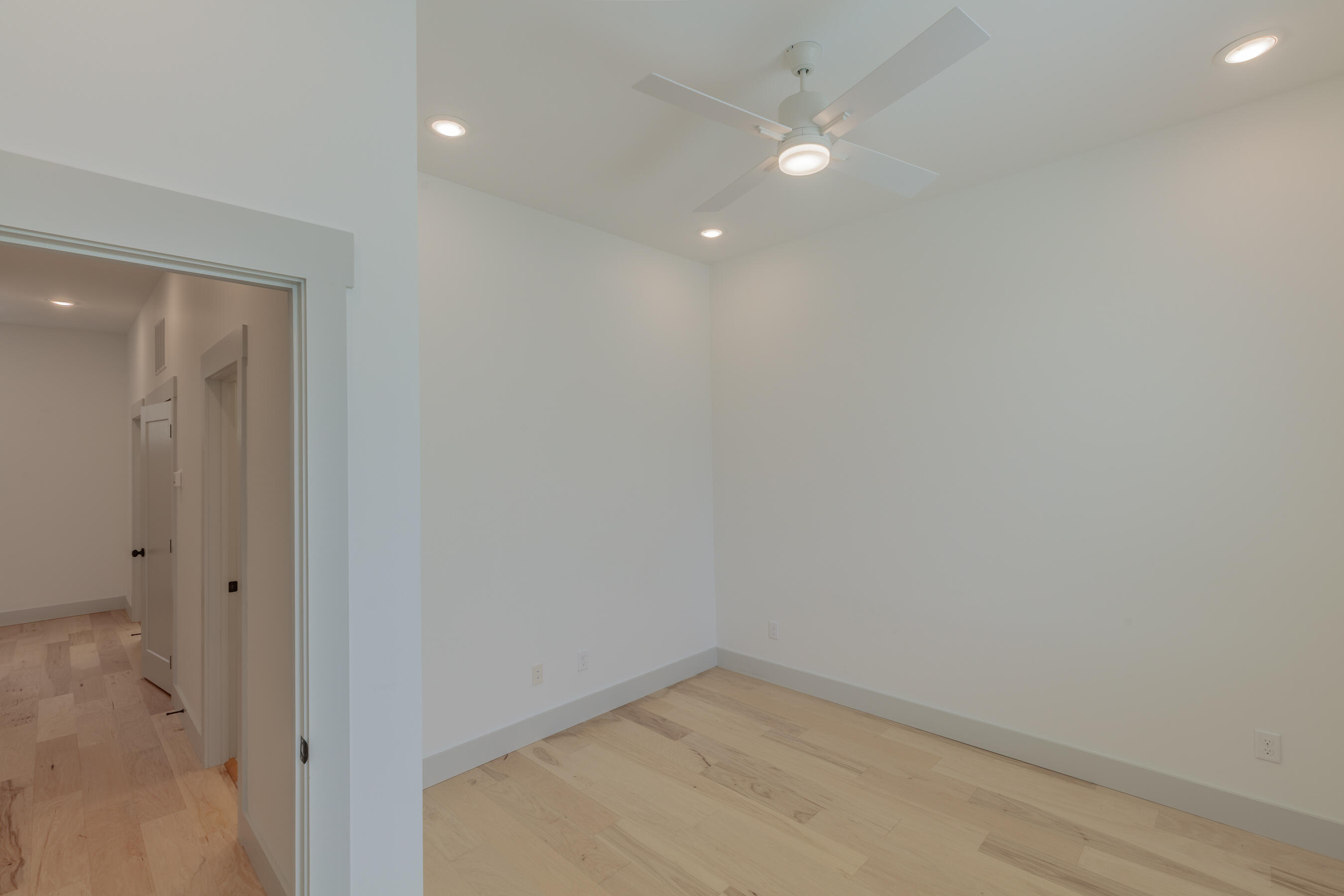 899 Cherokee Blvd., Unit 113 Chattanooga, TN 37405 - Photo 25 of 39 899 Cherokee Blvd Unit 113-36