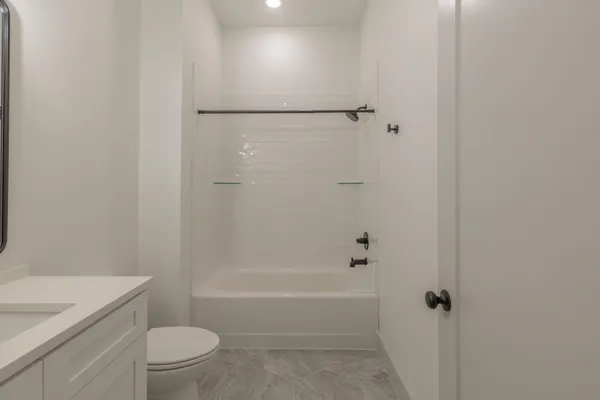 $410,000 | 899 Cherokee Blvd., Unit 113, Chattanooga, TN 37405