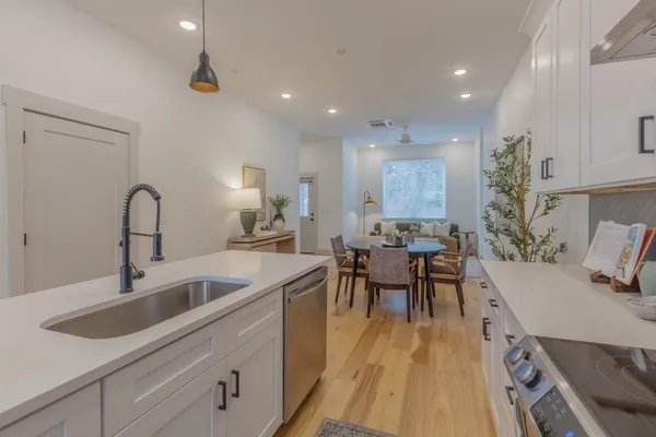 $410,000 | 899 Cherokee Blvd., Unit 113, Chattanooga, TN 37405