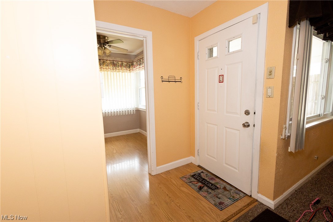 682 Weller Road Elyria, OH 44035 - Photo 2 of 27