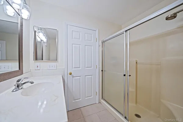 $3,750 | 272 East Harrison Street, Unit 1, Long Beach, NY 11561