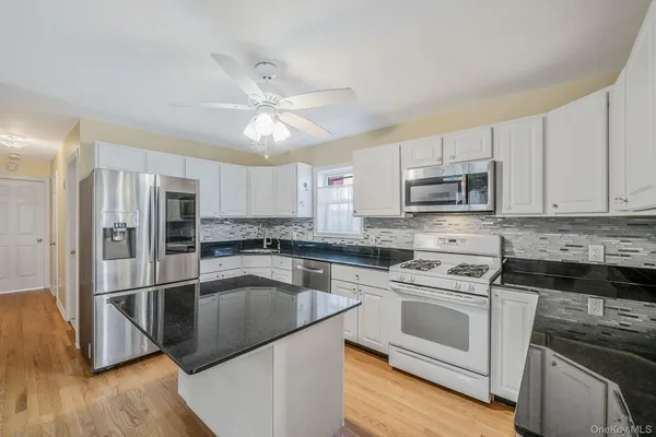 $3,750 | 272 East Harrison Street, Unit 1, Long Beach, NY 11561