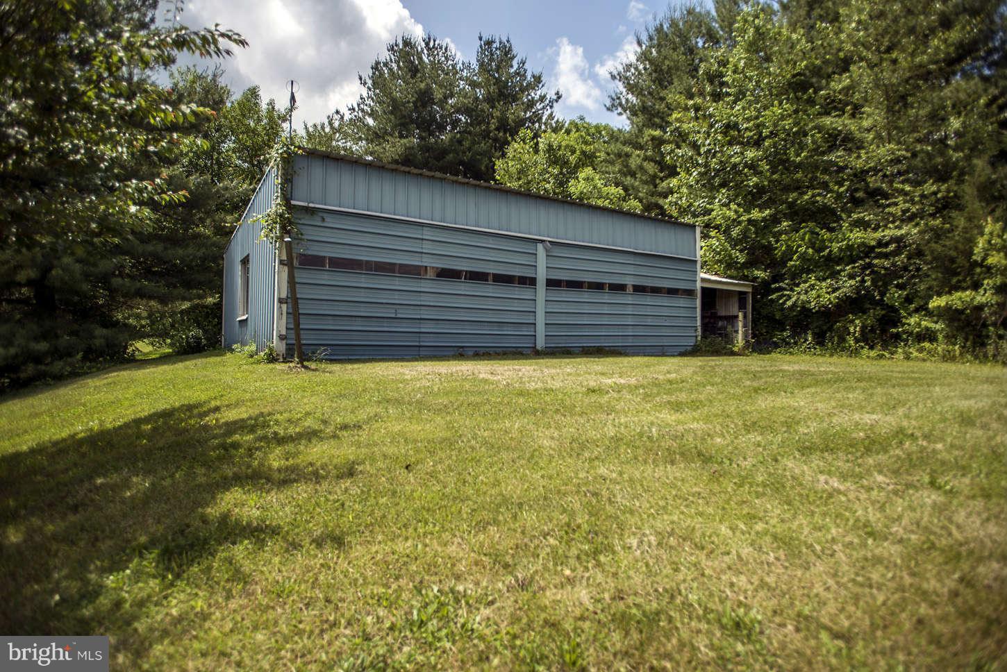2932 Kump Station Road Taneytown, MD 21787 - Photo 18 of 20 Hanger