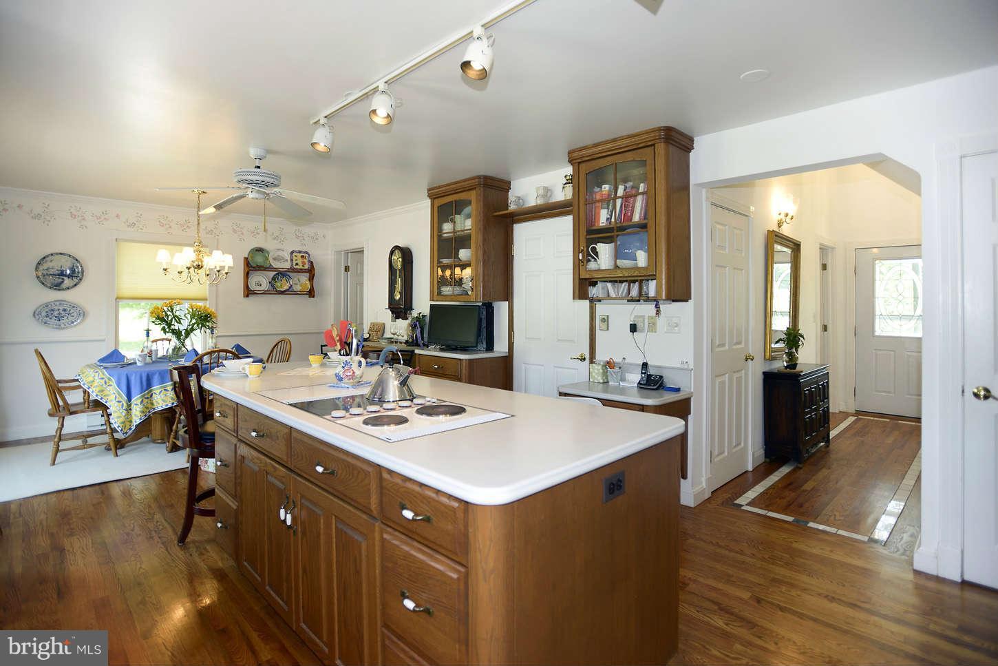 2932 Kump Station Road Taneytown, MD 21787 - Photo 6 of 20 Kitchen