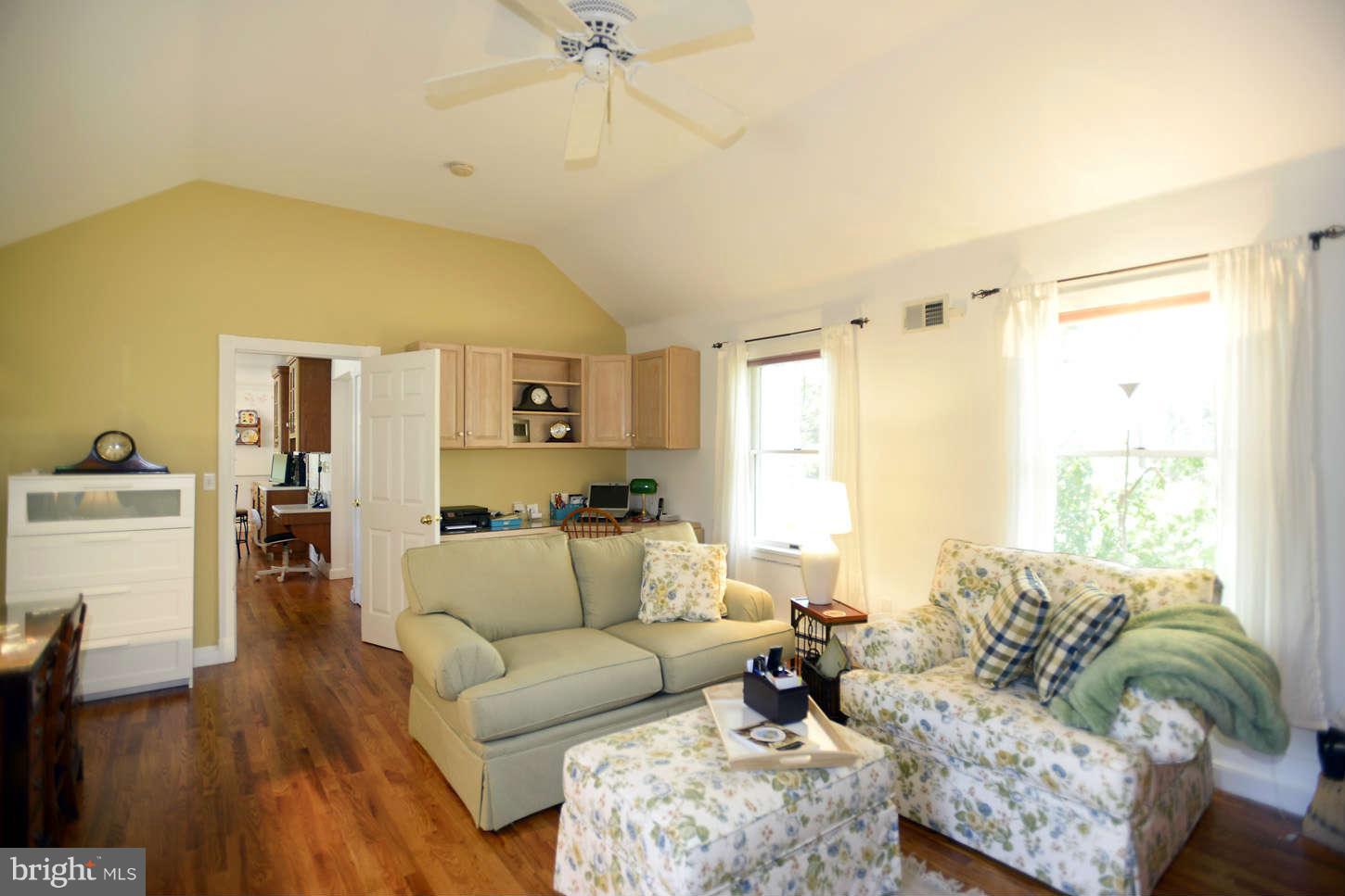2932 Kump Station Road Taneytown, MD 21787 - Photo 9 of 20 Family Room