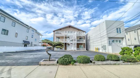 $749,500 | 9609 Pacific Avenue, Unit 5, Margate City, NJ 08402