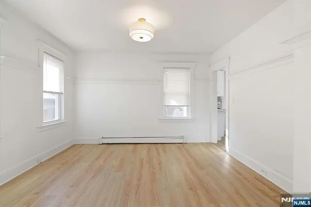 $499,999 | 112 Rutherford Avenue, Lyndhurst, NJ 07071