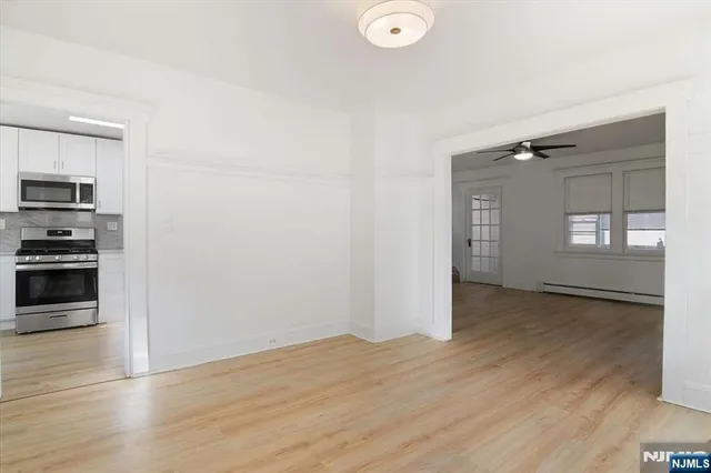 $499,999 | 112 Rutherford Avenue, Lyndhurst, NJ 07071