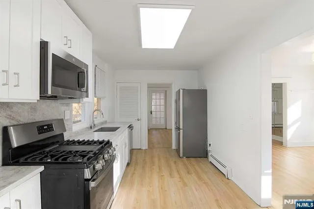 $499,999 | 112 Rutherford Avenue, Lyndhurst, NJ 07071