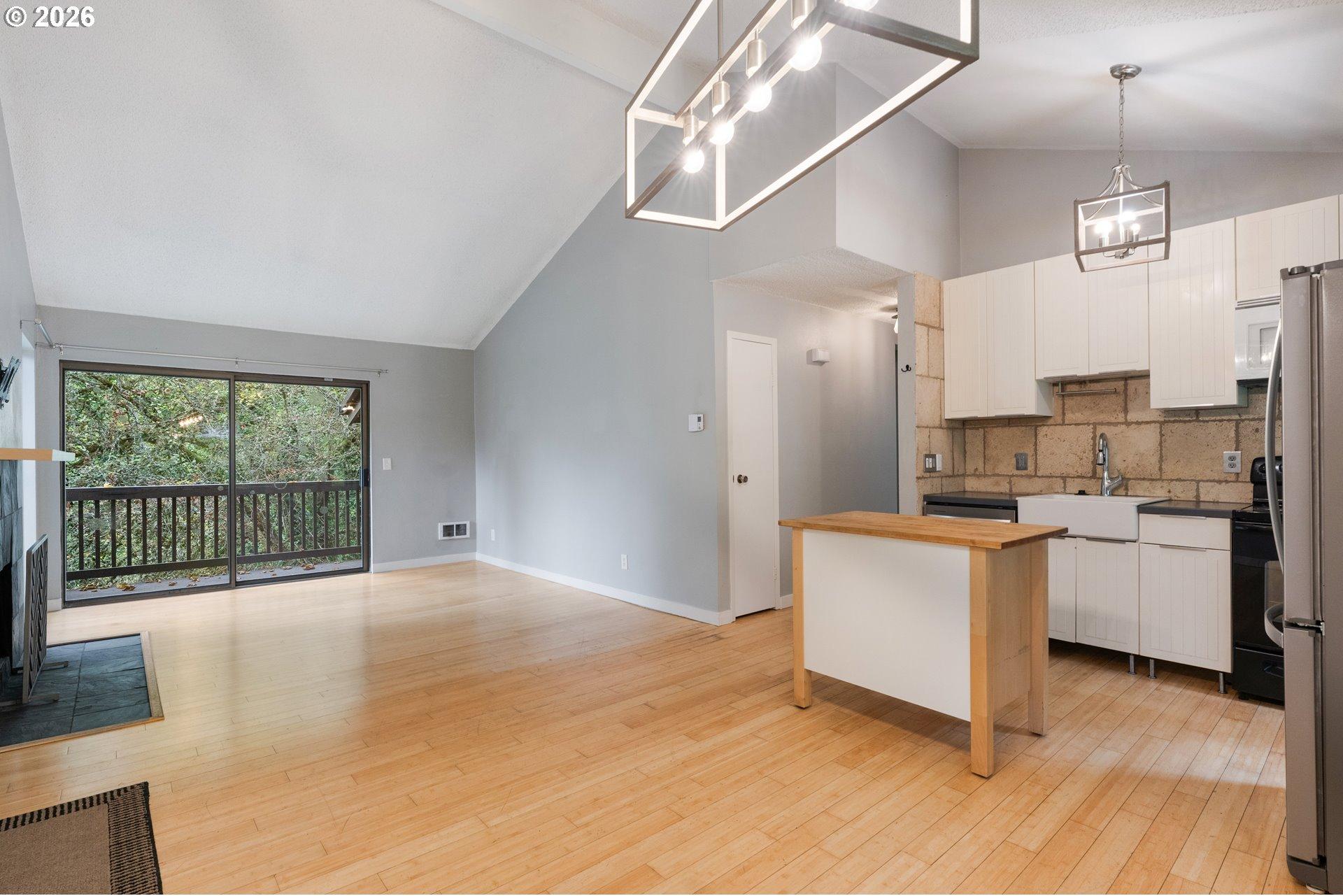 7556 Southwest Barnes Road, Unit A Portland, OR 97225 - Photo 14 of 28 Living Room