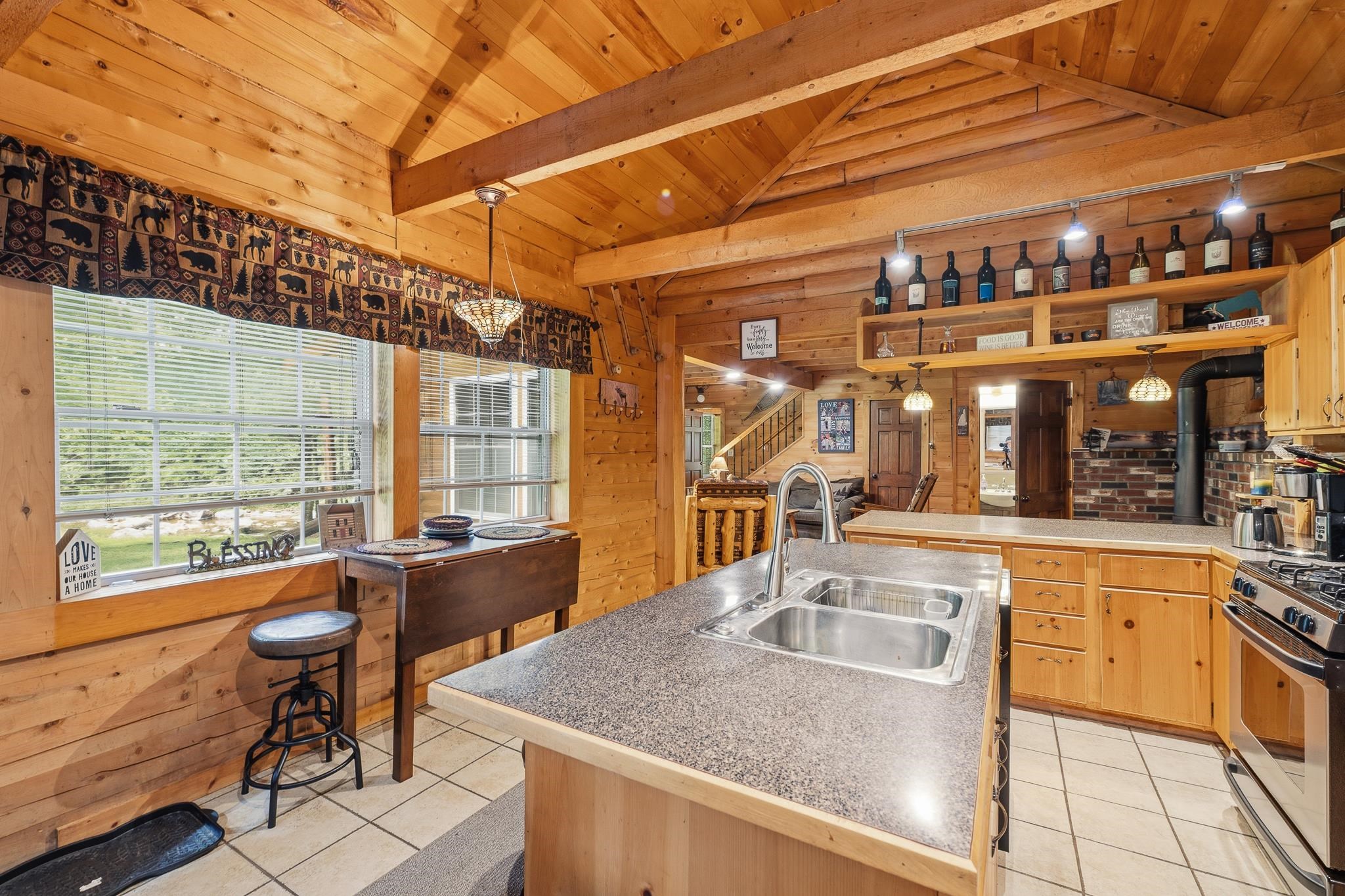 39 Sims Stream Road Columbia, NH 03576 - Photo 13 of 60