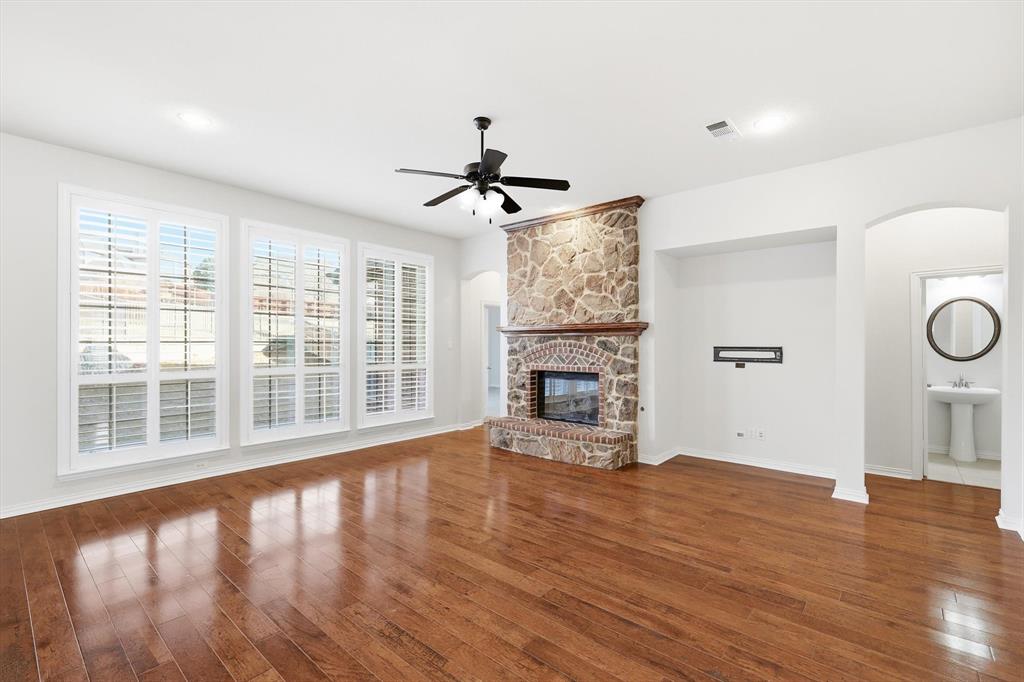 9728 Sam Bass Trail Fort Worth, TX 76244 - Photo 12 of 34 Living room