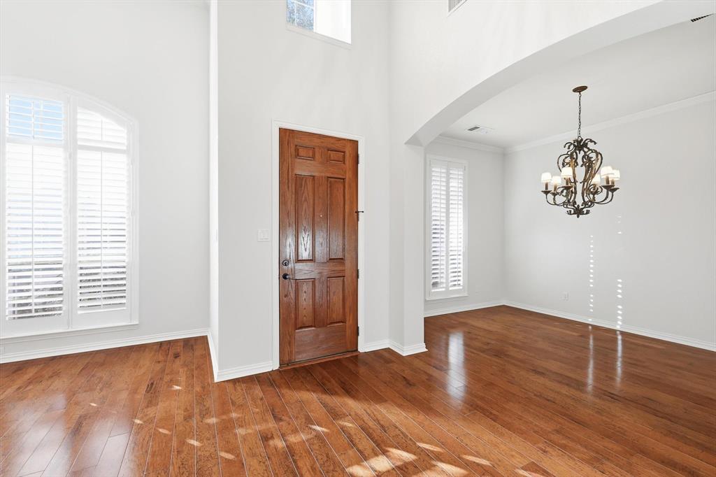 9728 Sam Bass Trail Fort Worth, TX 76244 - Photo 3 of 34 Entrance foyer