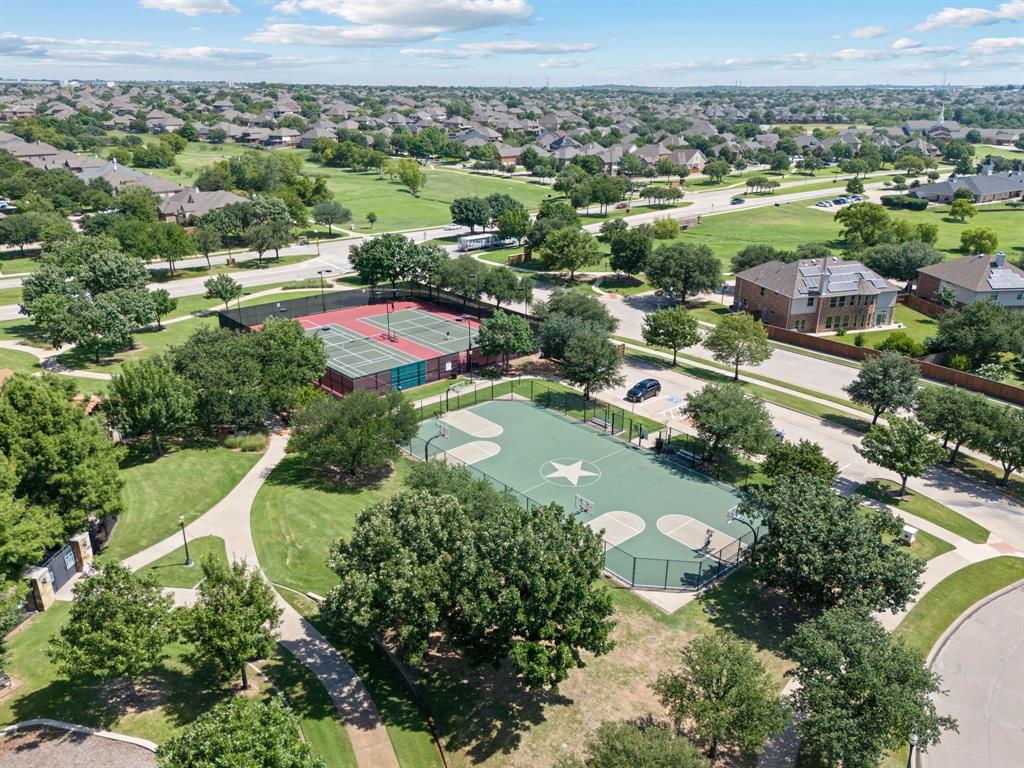 9728 Sam Bass Trail Fort Worth, TX 76244 - Photo 30 of 34 Community tennis and basketball courts.