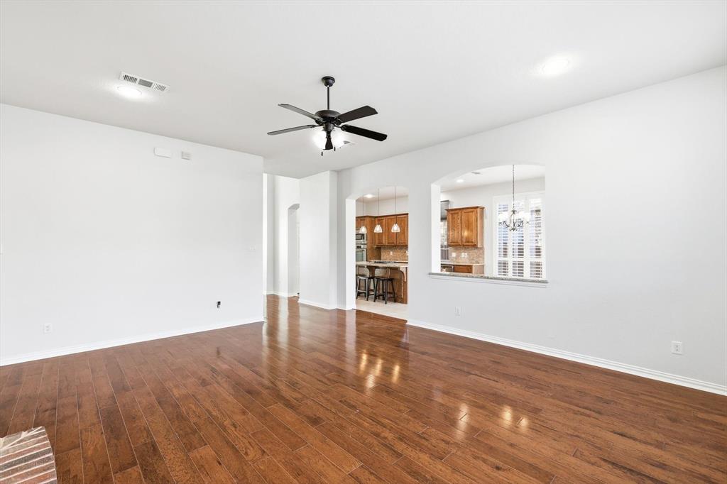 9728 Sam Bass Trail Fort Worth, TX 76244 - Photo 10 of 34 Living room