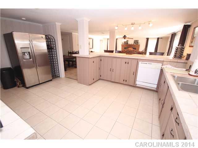 114 Riverside Drive Mount Holly, NC 28120 - Photo 4 of 11 Gallery Image 4