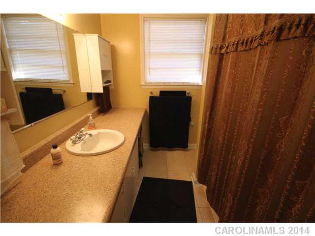 114 Riverside Drive Mount Holly, NC 28120 - Photo 6 of 11 Gallery Image 6