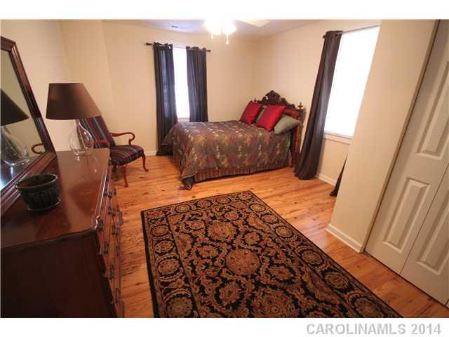 114 Riverside Drive Mount Holly, NC 28120 - Photo 8 of 11 Gallery Image 8