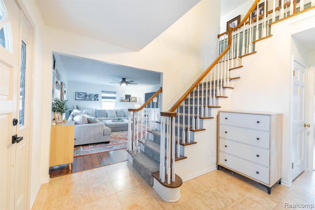 18057 Meridian Road Grosse Ile, MI 48138 - Photo 5 of 64 Gallery Image 5