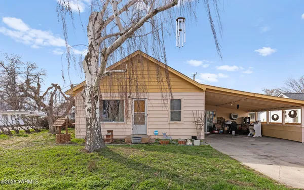 $290,000 | 2810 South 2nd Street, Yakima, WA 98903