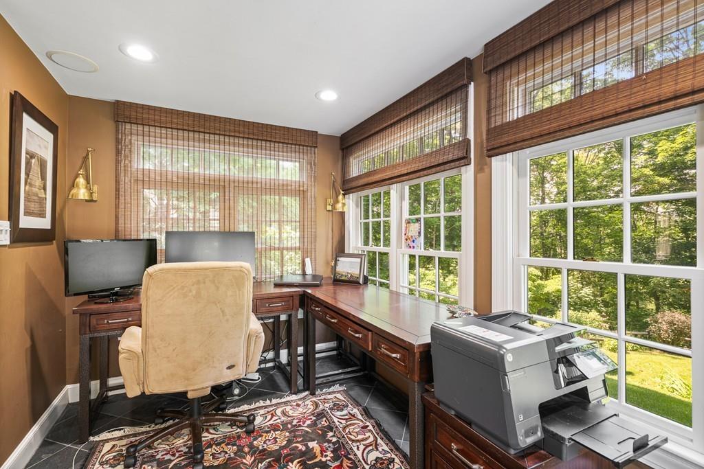 689 Boston Post Road Weston, MA 02493 - Photo 11 of 29