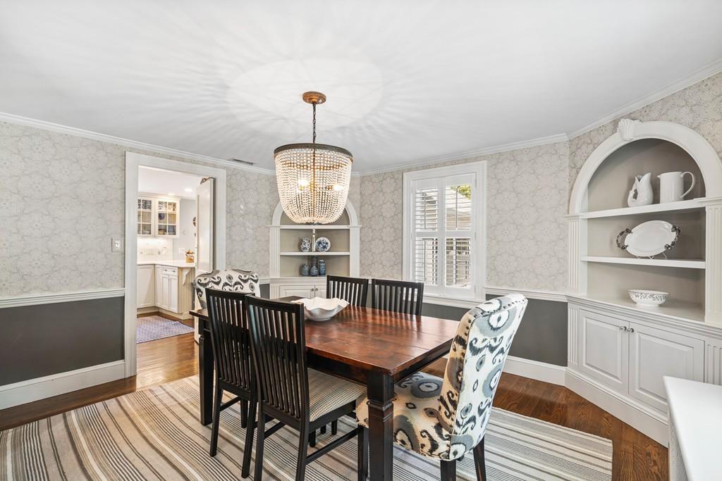 689 Boston Post Road Weston, MA 02493 - Photo 7 of 29