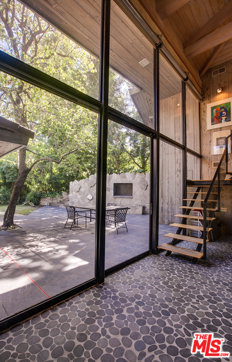 10606 Chalon Road Los Angeles, CA 90077 - Photo 8 of 34