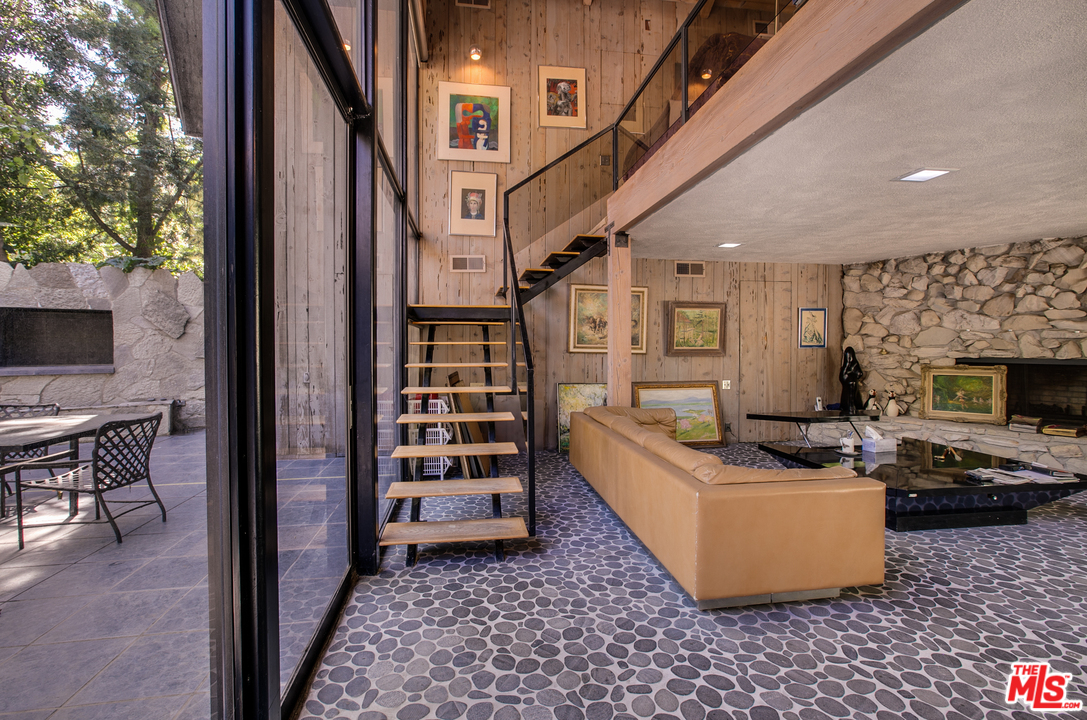 10606 Chalon Road Los Angeles, CA 90077 - Photo 9 of 34