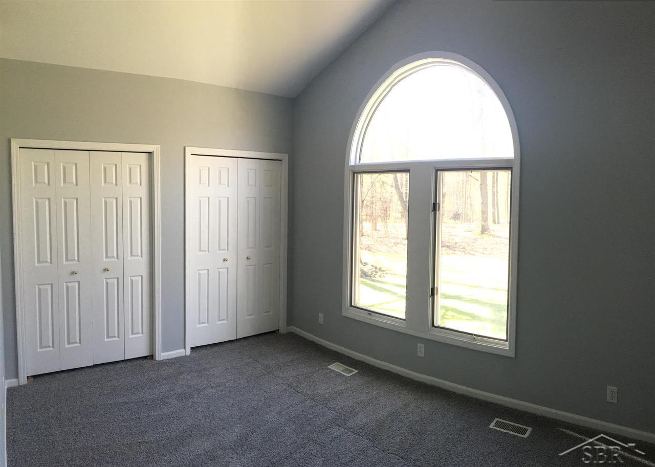 11304 Geddes Road Freeland, MI 48623 - Photo 20 of 25 31288717-19.JPG
