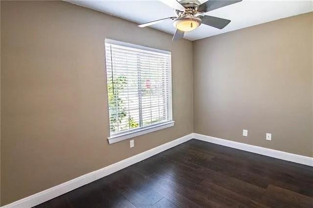 9401 Blue Jay Way Irving, TX 75063 - Photo 3 of 35
