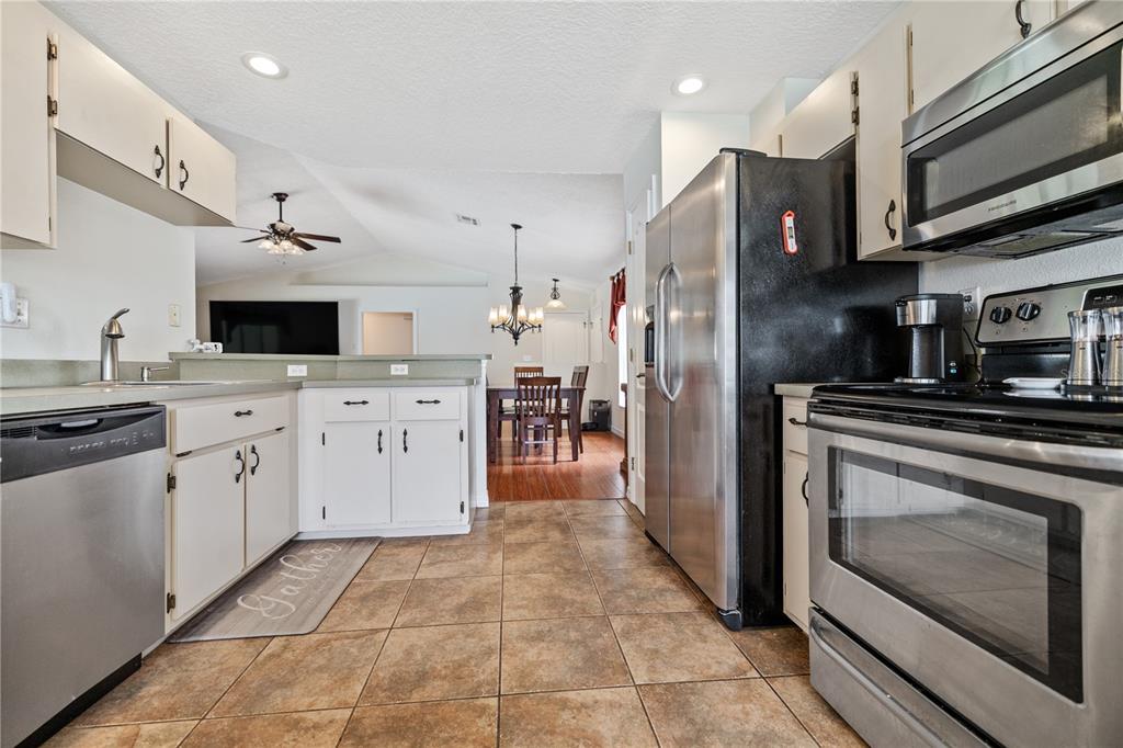 406 Pala Way Spring Hill, FL 34608 - Photo 12 of 27 Gallery Image 12