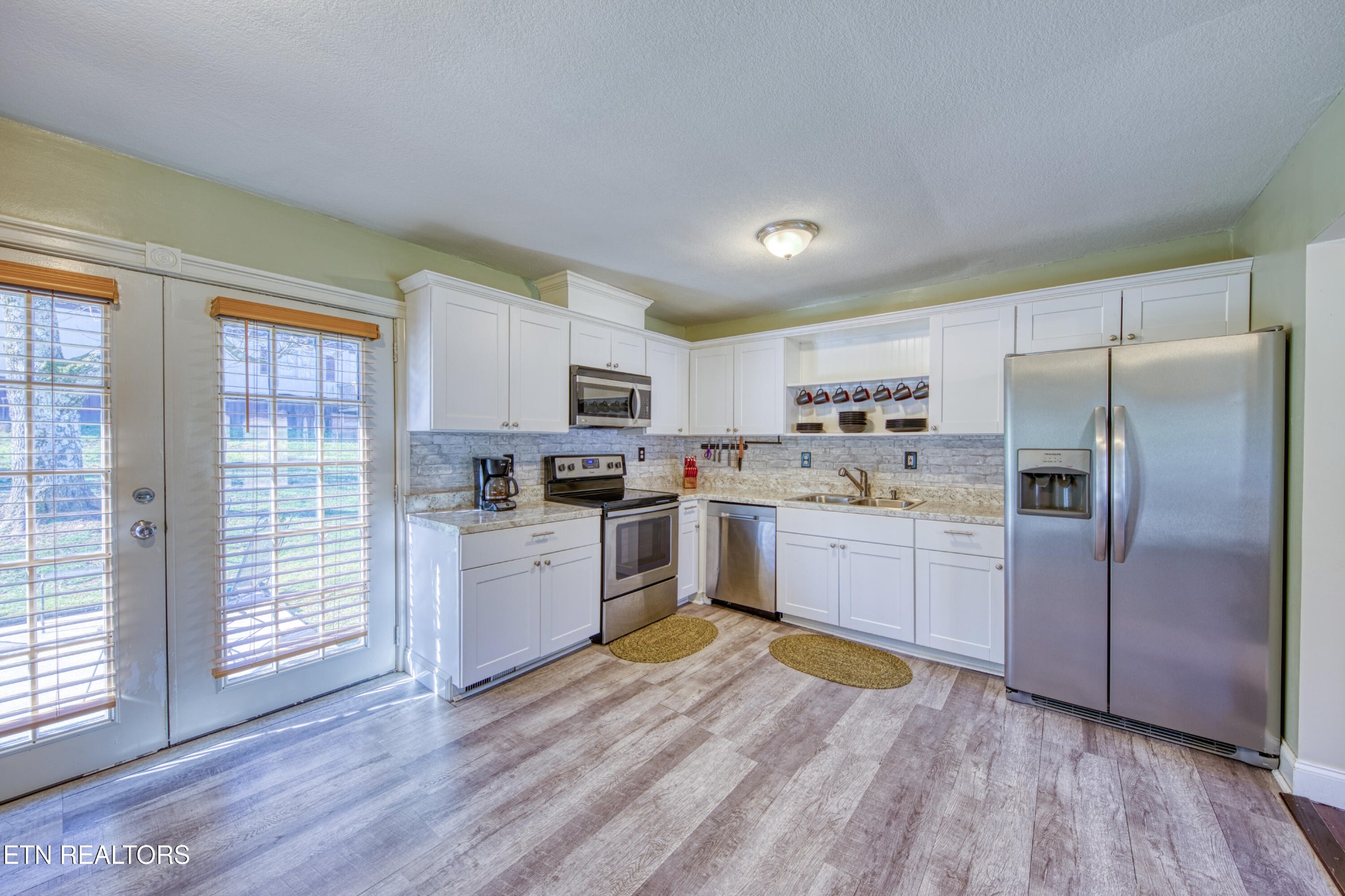 200 Cox Road Loudon, TN 37774 - Photo 3 of 24 Gallery Image 3