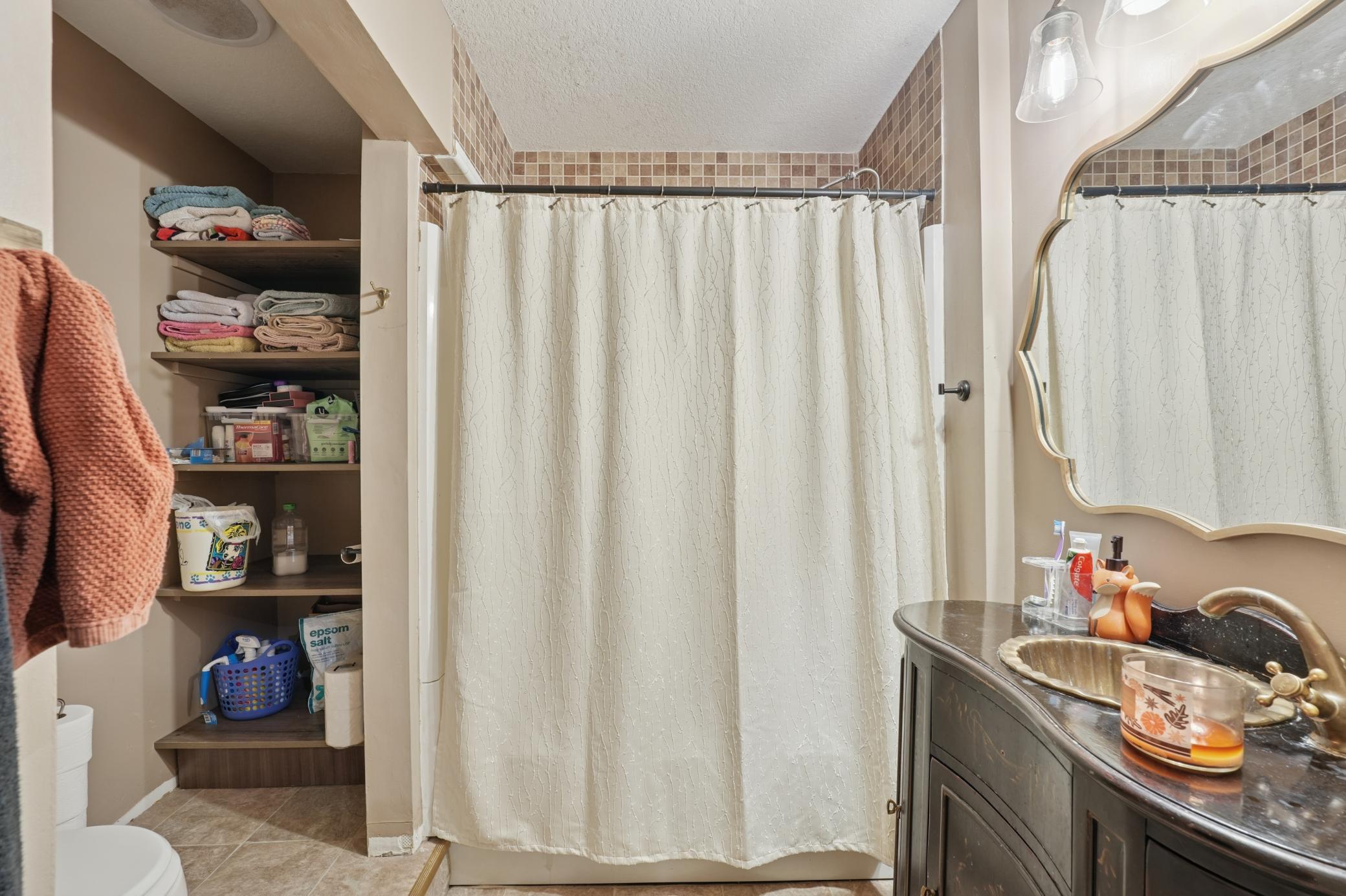 202 West Warren Street Roberts, WI 54023 - Photo 6 of 12