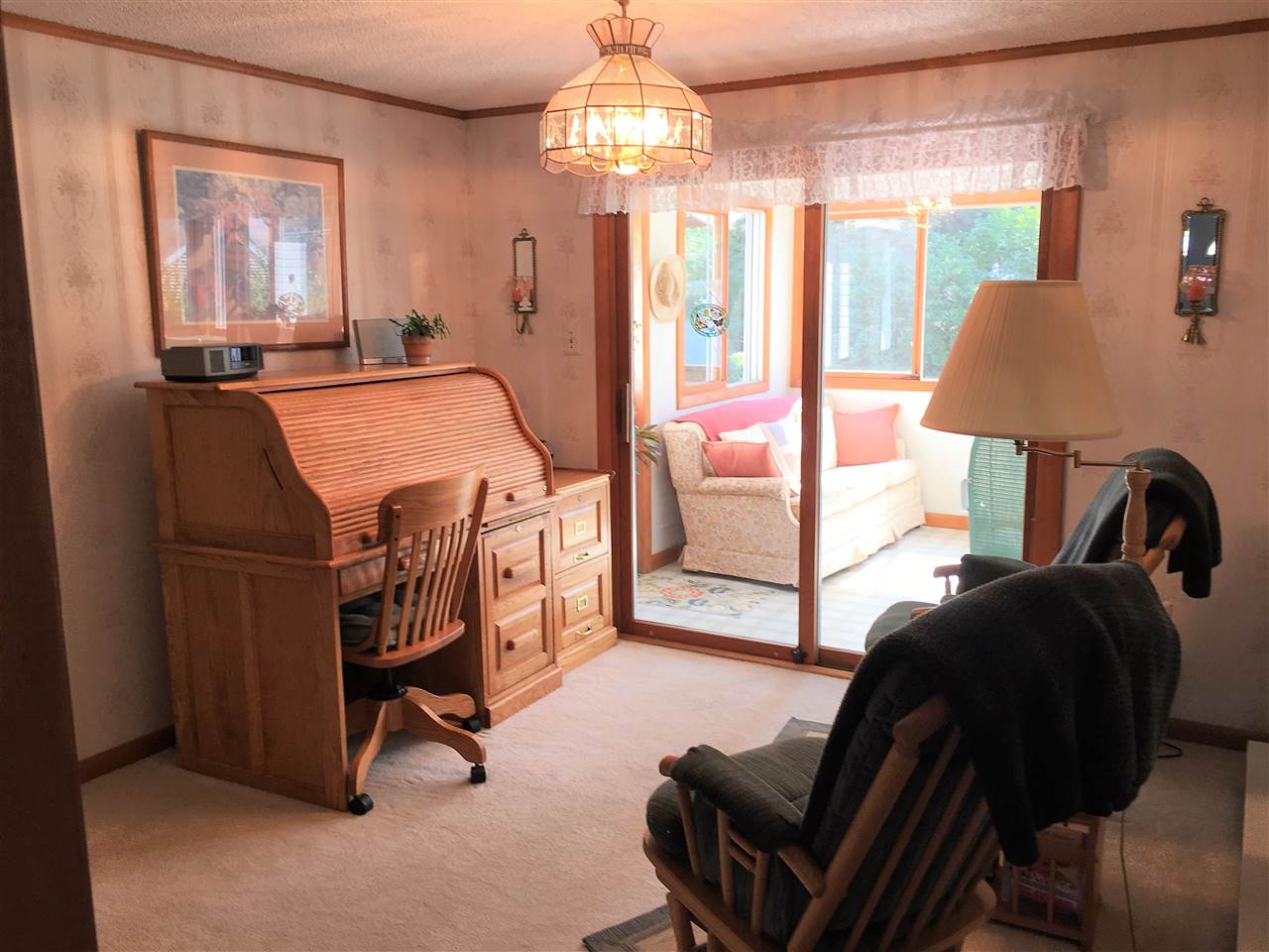 32 Robinson Road Nashua, NH 03060 - Photo 8 of 26 Gallery Image 8