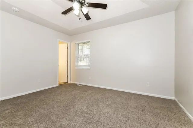 $2,360 | 10423 North Cherry Drive, Kansas City, MO 64155