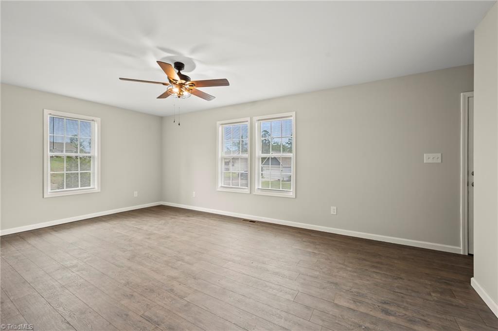 836 Falling Creek Court Rural Hall, NC 27045 - Photo 7 of 32