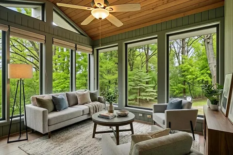 $750,000 | 6734 Estate Lane, Long Grove, IL 60047