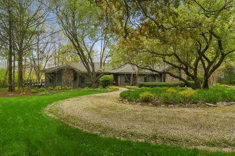 $750,000 | 6734 Estate Lane, Long Grove, IL 60047