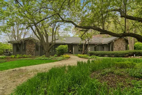 $750,000 | 6734 Estate Lane, Long Grove, IL 60047
