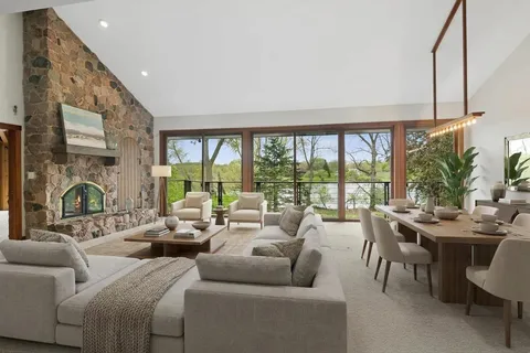 $750,000 | 6734 Estate Lane, Long Grove, IL 60047